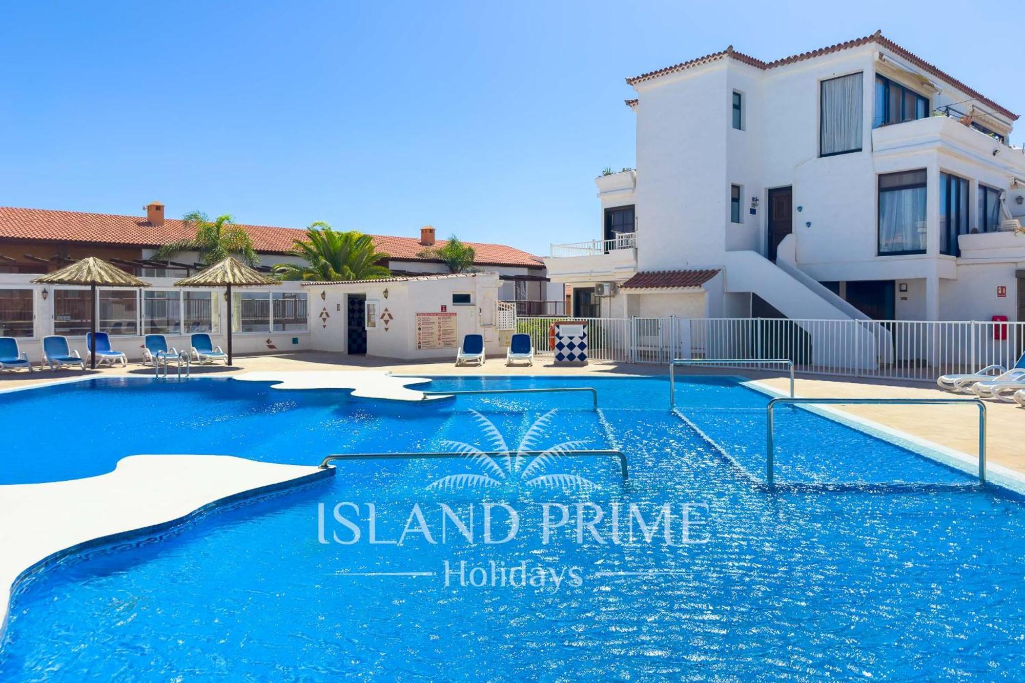 Stunning Marina & Sea Views Relax In Amarilla Golf Lbr638